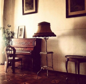 Отель Sololaki Little House  Тбилиси